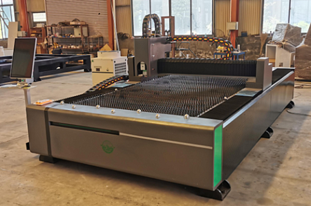 Лазерный станок по металлу F-3015 6000W